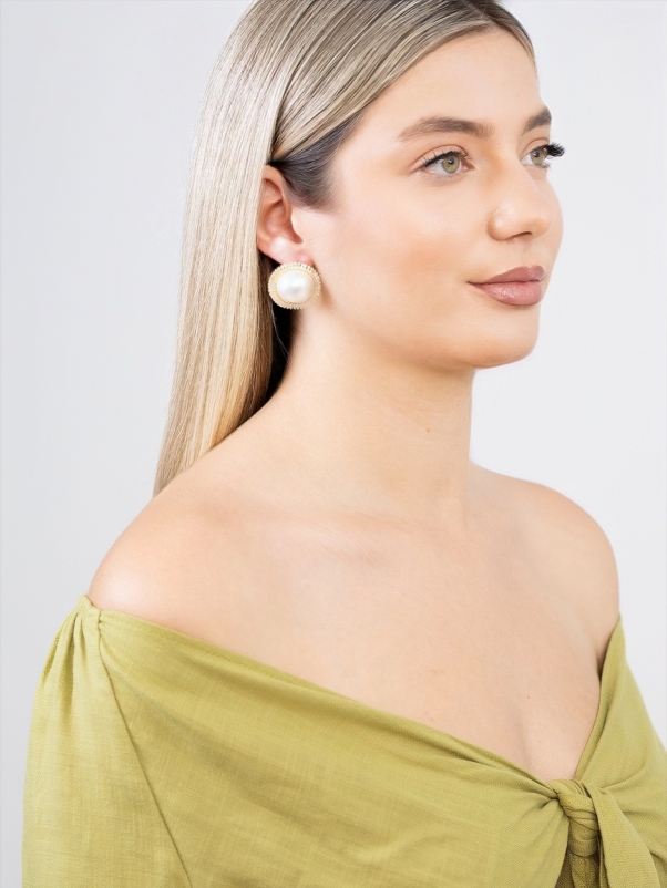 Golden Grand Pearl Earrings