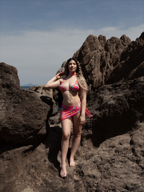 ΜΑΓΙΟ ΜΠΙΚΙΝΙ FLORAL ΡΟΖ ΜΕ ΠΑΡΕΟ