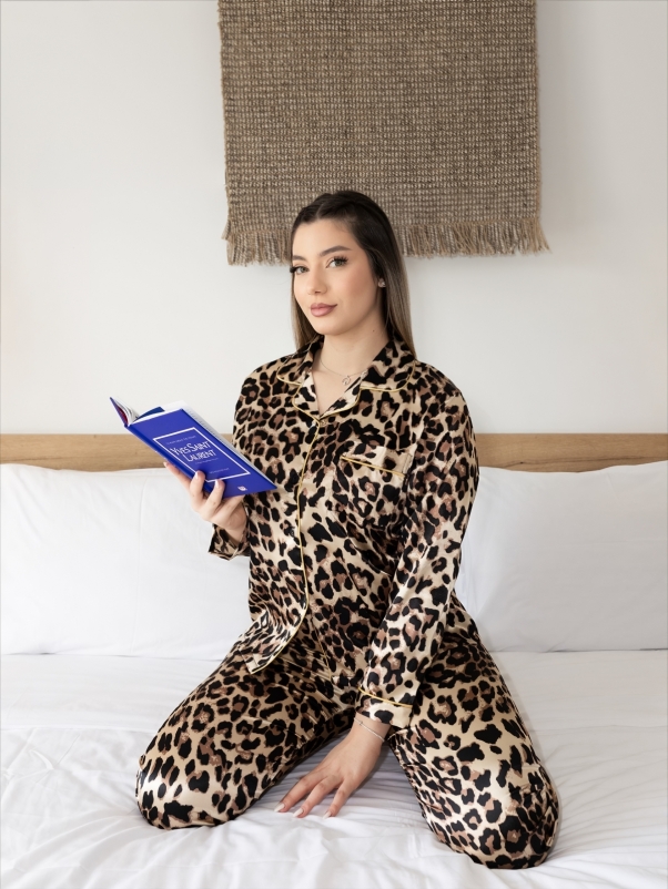 ΠΙΤΖΑΜΑ ΜΑΚΡΙΑ ΣΑΤΕΝ ΛΕΟΠΑΡ