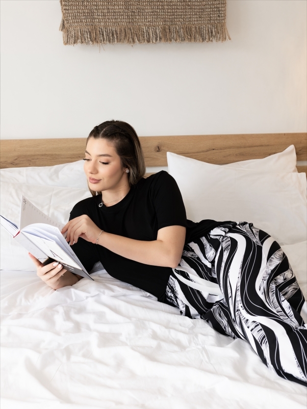 ΠΙΤΖΑΜΑ με λεπτομερειες στο κατω μερος